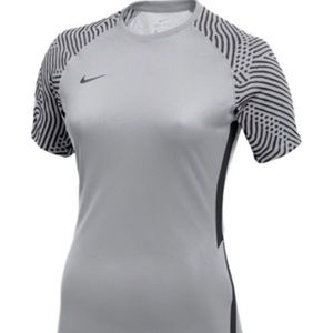 Nike Dry Strike II S/S Soccer Jersey Womens M